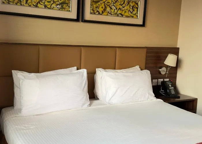 Velvet Oak Hotel
